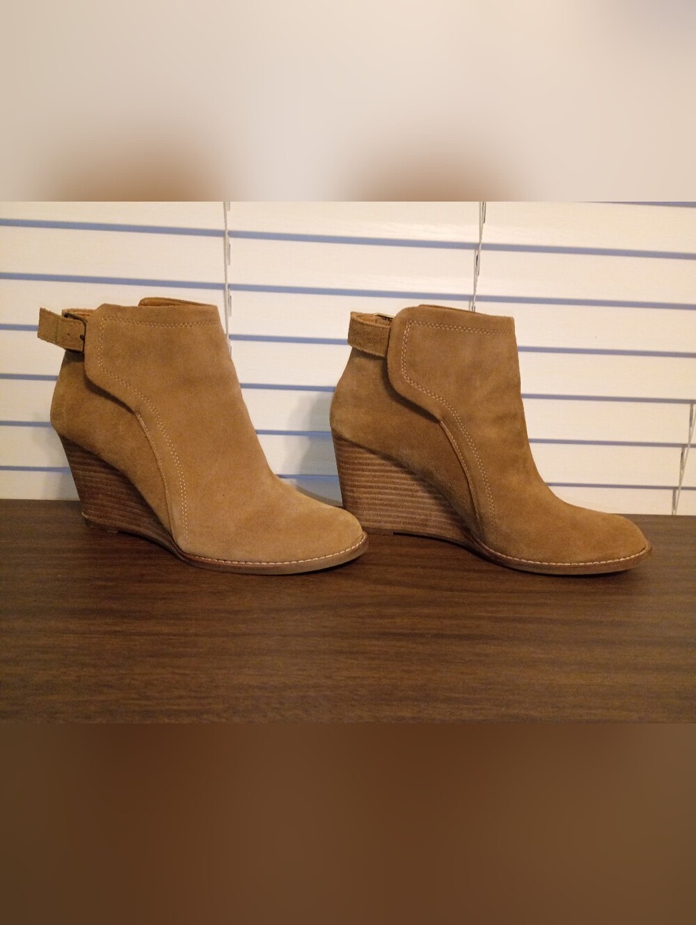 Lucky Brand Dark Tan Suede Stacked Wedge Sandals - Size 7.5M